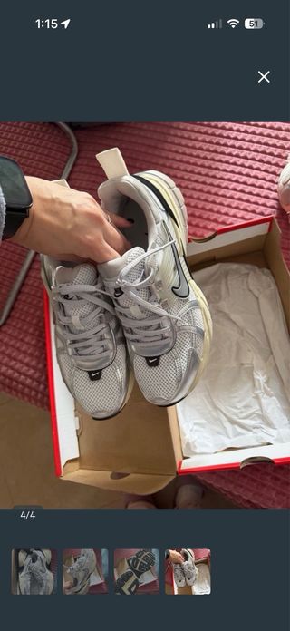 Zapatillas Nike Beige y Gris