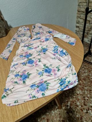 Vestido Zara flores corto