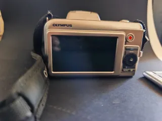 Olympus SP-800UZ 30x Zoom 14MP