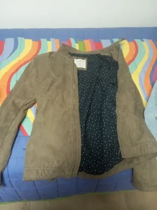 Chaqueta marrón chico