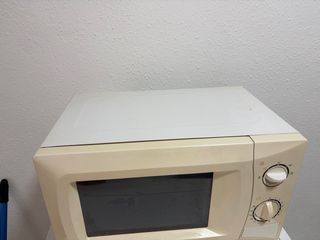 Microondas Daewoo Beige
