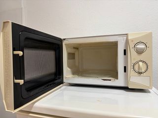 Microondas Daewoo Beige