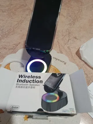 Altavoz Bluetooth con luz LED multicolor