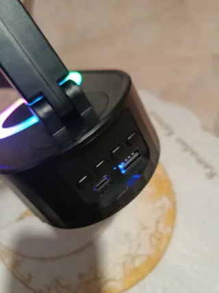 Altavoz Bluetooth con luz LED multicolor