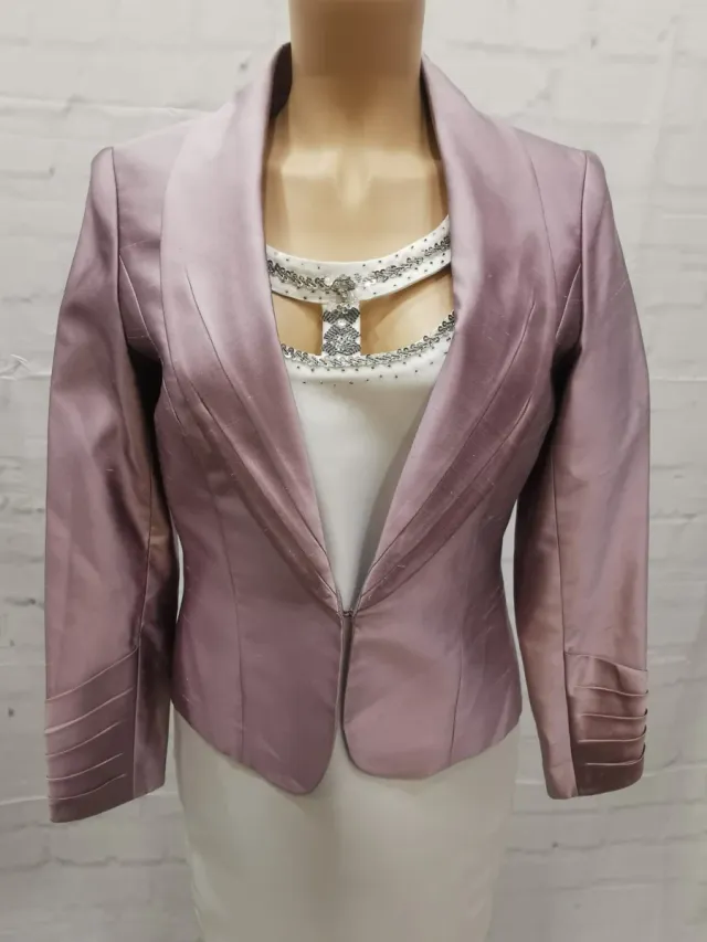 Chaqueta de seda nueva talla 40