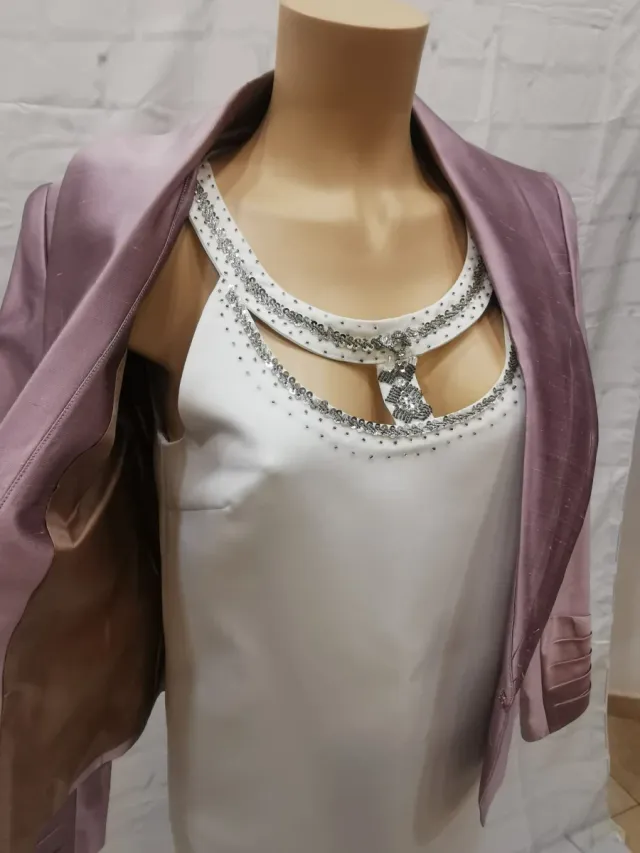 Chaqueta de seda nueva talla 40