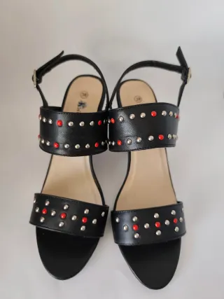 Sandalias de chica N°38 de K.Woman.