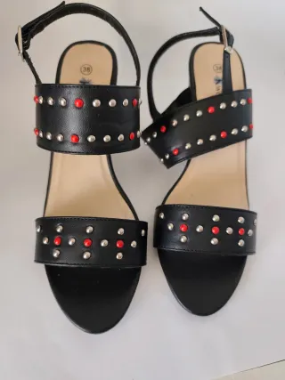 Sandalias de chica N°38 de K.Woman.