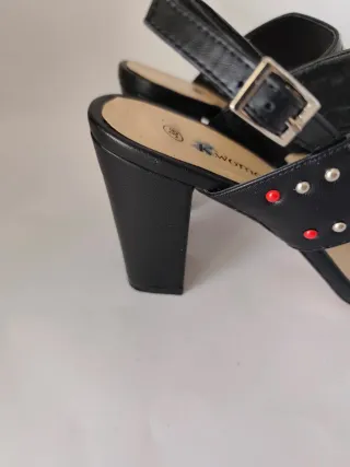 Sandalias de chica N°38 de K.Woman.