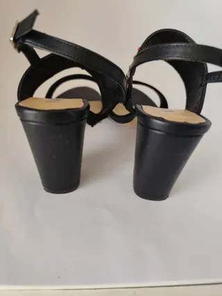 Sandalias de chica N°38 de K.Woman.