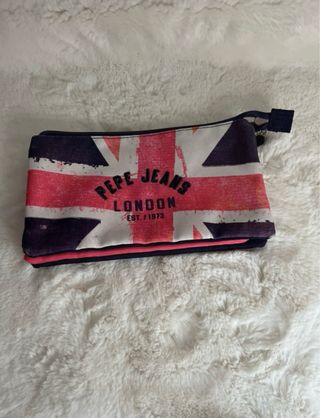 Conjunto Pepe Jeans: Mochila + Estojo