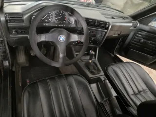 BMW e30 1988