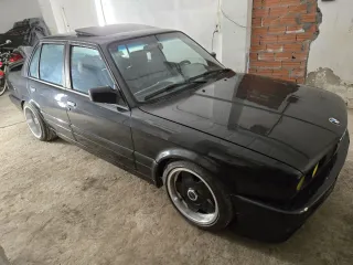 BMW e30 1988