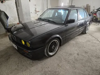 BMW e30 1988