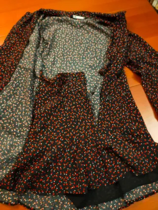 Abito fantasia nero e rosso