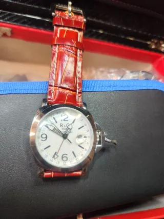 Reloj Automático R&C Correa Roja Diámetro 43mm