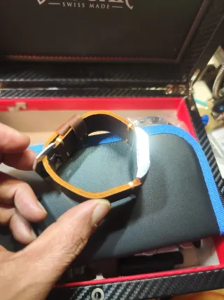 Reloj Guess Hombre Cuadrado Marrón/Dorado