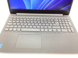 pc portatil lenovo 82c3