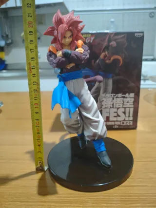 Gogeta SSJ4 Dragon Ball GT Figure