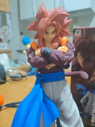 Gogeta SSJ4 Dragon Ball GT Figure