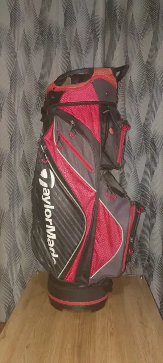 Bolsa de Golf TaylorMade. Ideal para carro.