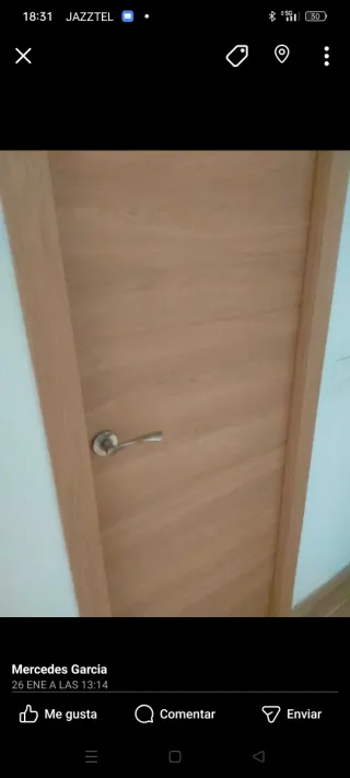 Puerta corredera y puertas normales y mueble dewc