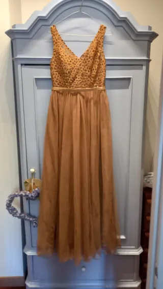 Abito da cocktail beige e oro