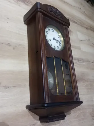 Reloj de pared madera nogal antiguo