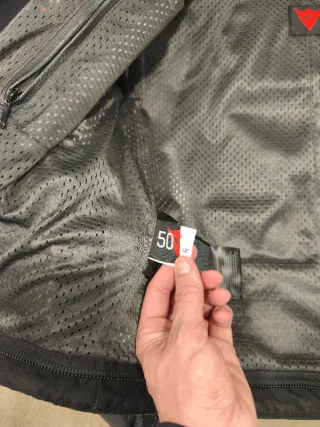 Mono Dainese Cuero Negro Rojo Blanco Talla 50