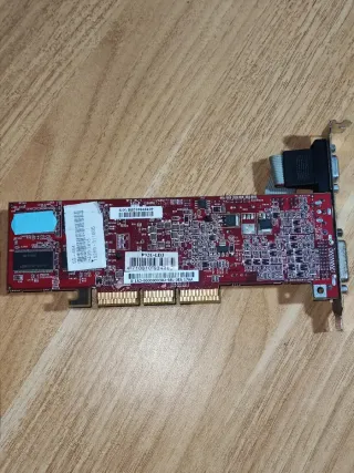 Tarjeta Gráfica AGP ATI Radeon R92U LD3 DDR 256MB