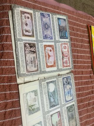 Álbum Dinero de Todos los Países Completo