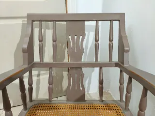 Butaca de madera estilo vintage