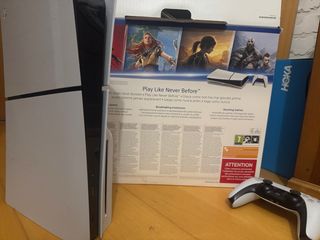 PlayStation 5 Slim (2023) Blanca