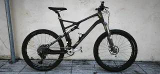 Bicicleta carbono doble suspensión