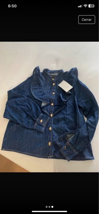 Camisa vaquera con volantes