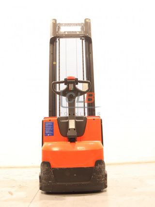 Ref. M-6564 Apilador Eléctrico TOYOTA SWE 140 Staxio