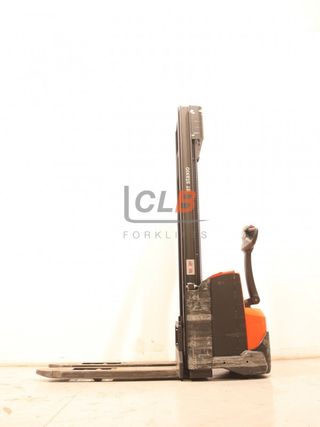 Ref. M-6564 Apilador Eléctrico TOYOTA SWE 140 Staxio