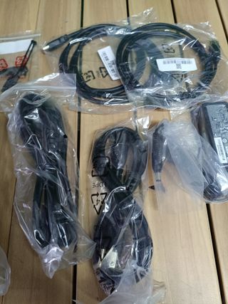 Monitor - ELO TOUCH SYSTEMS 1002L, 10,1 ", Full-HD, 8 ms, Negro