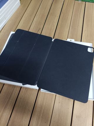 Apple Funda Smart Folio para el iPad Pro de 13 pulgadas (M5) - Negro