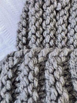 Gorro lana punto niño hecho a mano