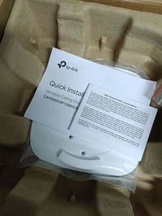 AC1200 Punto de acceso Wi-Fi (AC867 + N300) Gigabit Ethernet PoE - Montaje en techo/pared