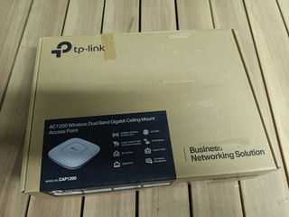 AC1200 Punto de acceso Wi-Fi (AC867 + N300) Gigabit Ethernet PoE - Montaje en techo/pared