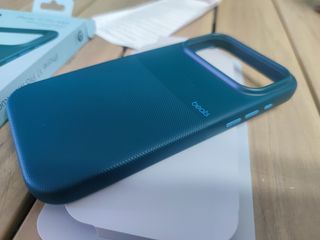 Apple Funda Rugged de Beats con MagSafe y Control de Cámara para el iPhone 17 Pro Max – Azul rocoso