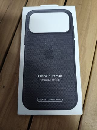 Funda de trenzado técnico con MagSafe para el iPhone 17 Pro Max - Negro