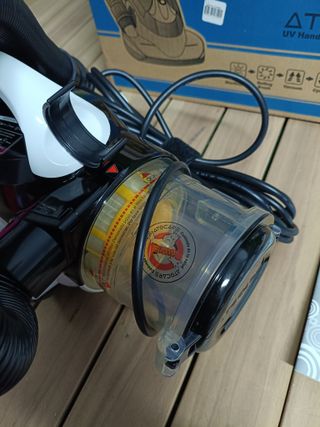 Aspirador de Mano, sin bolsa, 600 W, 1.5 litros, Blanco