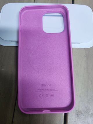Funda de silicona con MagSafe para el iPhone 16 Pro Max - Peonía