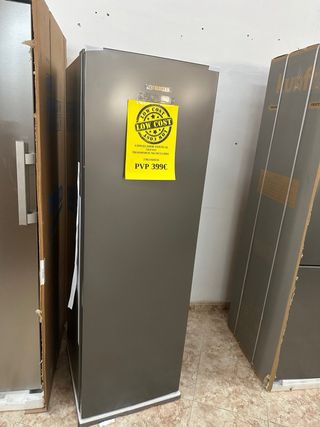 Congelador Vertical Elecsan Gris