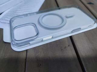 Apple Funda transparente con MagSafe para el iPhone 16 Pro Max