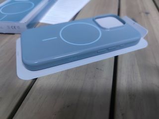 Funda Beats con MagSafe para iPhone 16 Pro