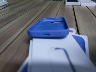 Funda de silicona con MagSafe para el iPhone 16 Pro - Violeta